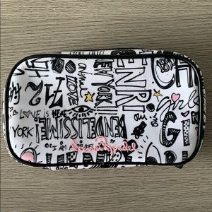 Henri Bendel Travel Jewelry Organizer